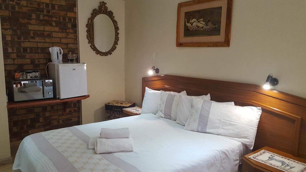 Aark Guest Lodge Vanderbijlpark Buitenkant foto