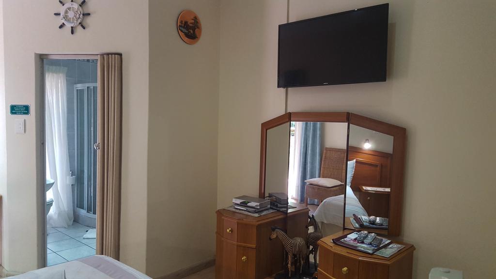 Aark Guest Lodge Vanderbijlpark Buitenkant foto