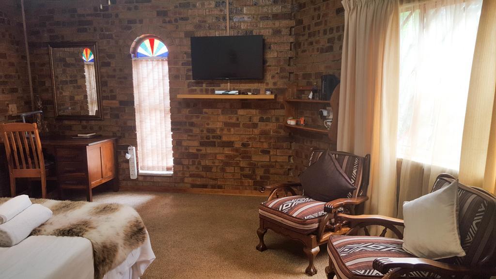 Aark Guest Lodge Vanderbijlpark Buitenkant foto
