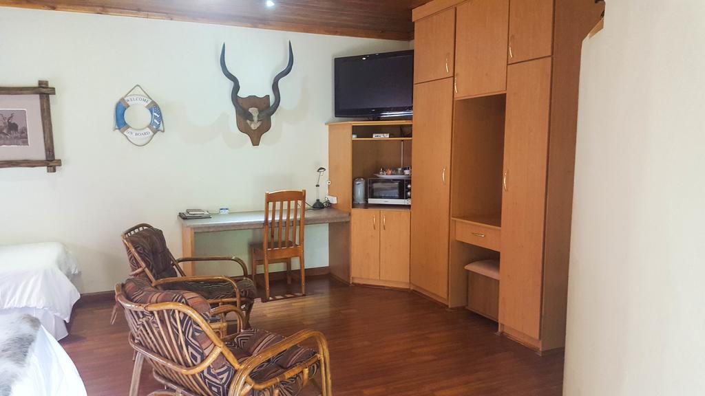 Aark Guest Lodge Vanderbijlpark Buitenkant foto