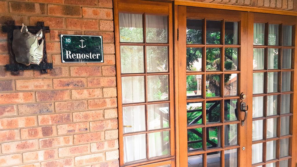 Aark Guest Lodge Vanderbijlpark Buitenkant foto