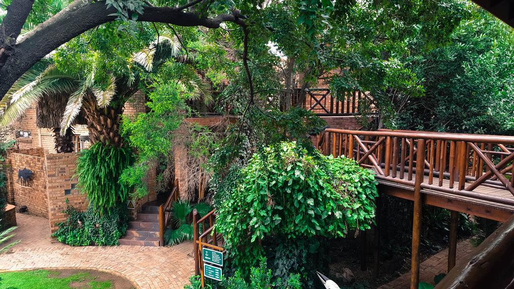 Aark Guest Lodge Vanderbijlpark Buitenkant foto