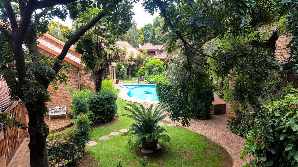Aark Guest Lodge Vanderbijlpark Buitenkant foto