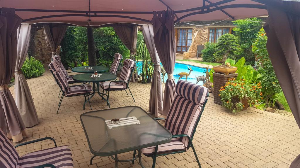 Aark Guest Lodge Vanderbijlpark Buitenkant foto